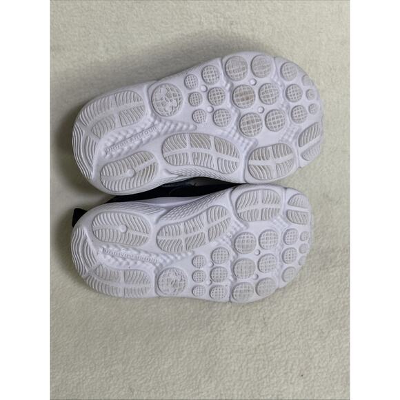 Under Armour Kid's Shoes Size 5K- EUC - Picture 5 of 5